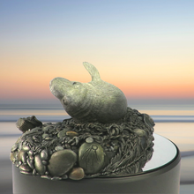 Load image into Gallery viewer, Seal sculpture: Afterglow